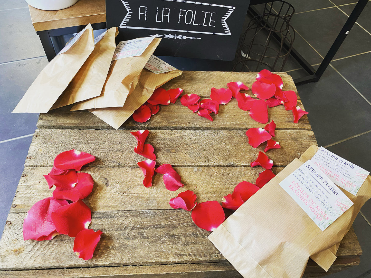 Sac pétale de roses fraîches