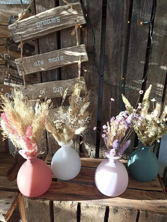 Ensemble moderne fleurs séchées